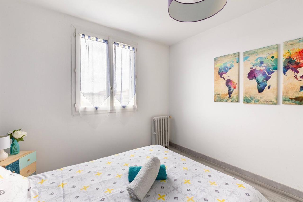 Appart T3 Bien Situe A Bourges + Wifi Exteriér fotografie